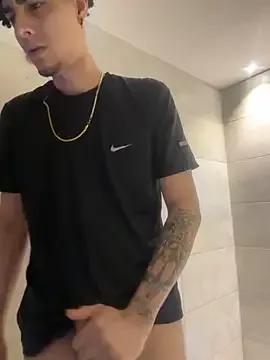 Freechat bigryann23 on StripChat