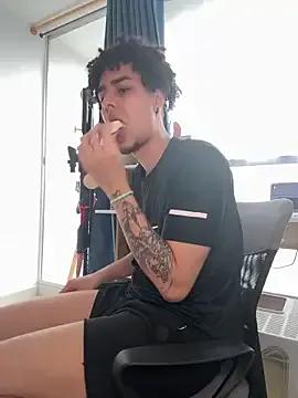 Freechat bigryann23 on StripChat