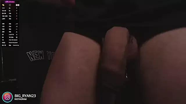 Freechat bigryann23 on StripChat
