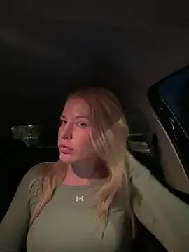 Freechat Chloemillerrxx on StripChat