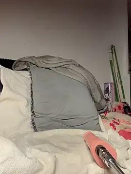 Freechat coral1727 on StripChat