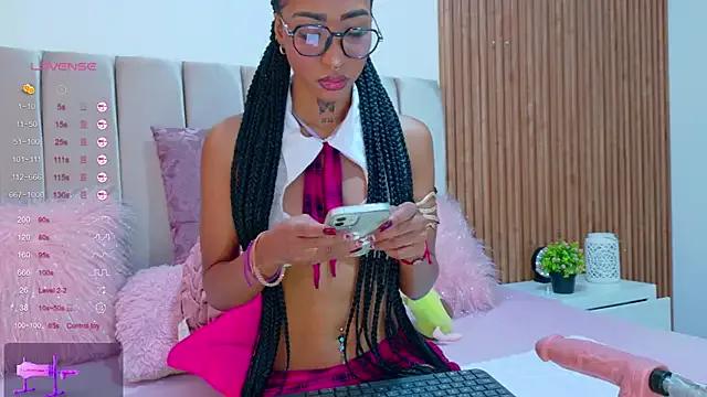 Freechat cristal_subin69 on StripChat