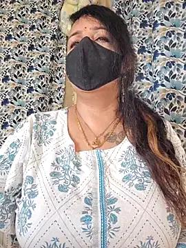 Freechat cute-tanvi on StripChat