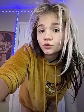 Freechat Cutiepiespanks on StripChat