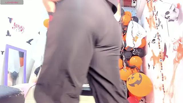 Danniela18_ on StripChat 