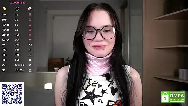 Freechat DelphaDivenere on StripChat