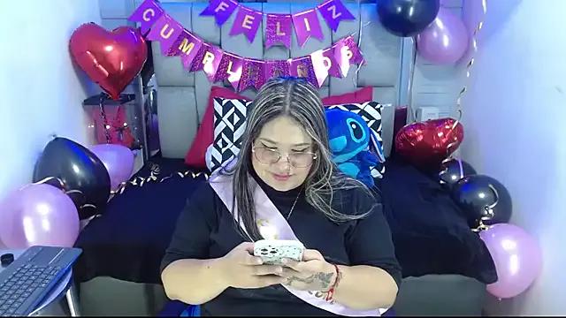 evelin_zaens on StripChat 