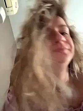 Freechat EvvaMur on StripChat