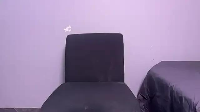 Freechat Gold_digger____ on StripChat