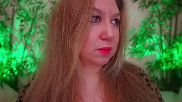 StripChat HappyLisa is Freechat HappyLisa — every 99 tks- flash breast