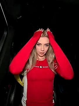 StripChat HopeHeaven is Freechat HopeHeaven — Hii Walk around with boobs out