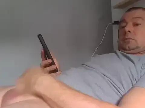 hugoboys4576 — Gode dans le cul