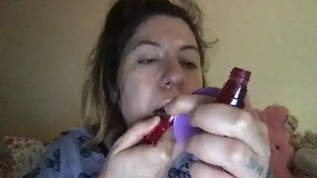 Freechat HYPHYtype on StripChat