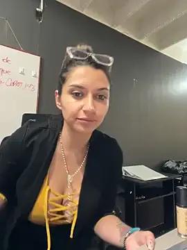 StripChat Isabella_Varella is Freechat Isabella_Varella — Freechat on StripChat