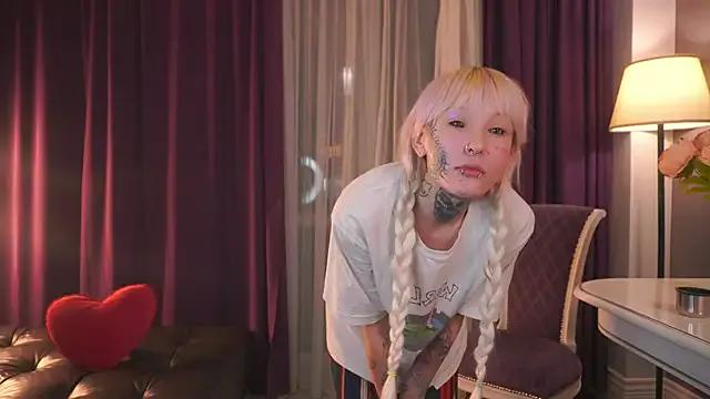 StripChat IsauraGarratt is Freechat IsauraGarratt — show you my tummy