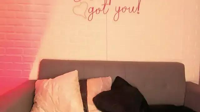 StripChat karina_gomez_18 is Freechat karina_gomez_18 — Put my red ass with your dick