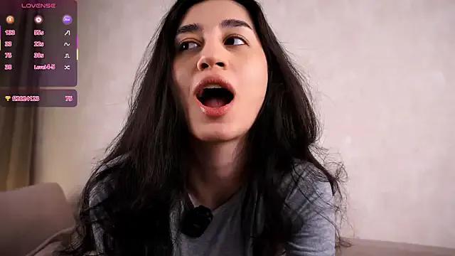 kayaangell on StripChat 