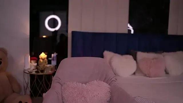 Freechat KimNatty on StripChat