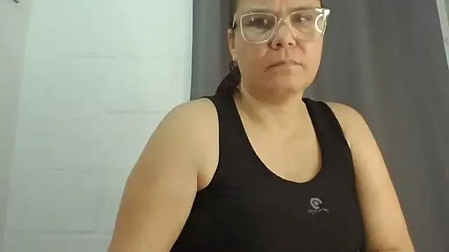 Freechat latinamaster on StripChat