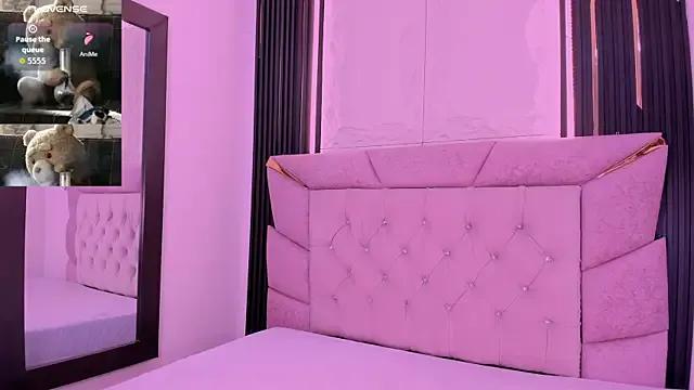 Freechat laurem-paulette on StripChat