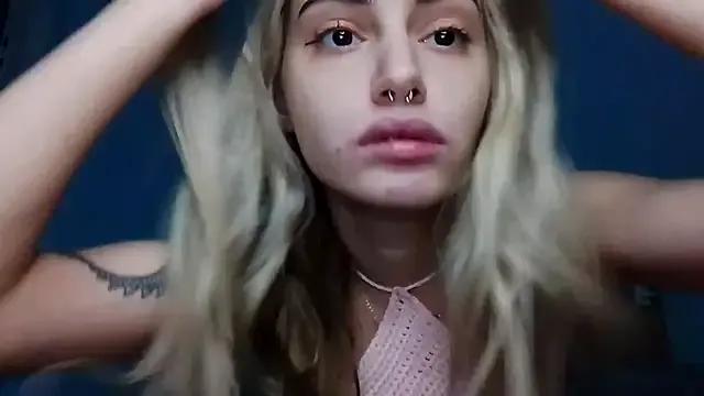 StripChat lesyawhite is Private lesyawhite — show tits