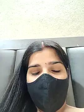 Freechat lilmisscutie on StripChat