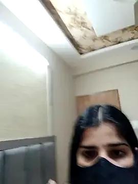 Freechat lilmisscutie on StripChat