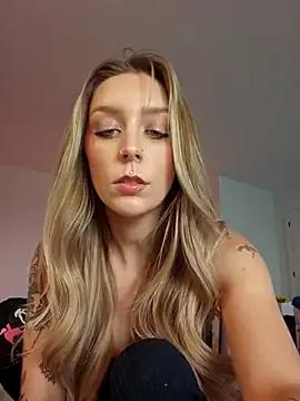 LilyOrion on StripChat 