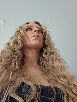 LilyOrion on StripChat 