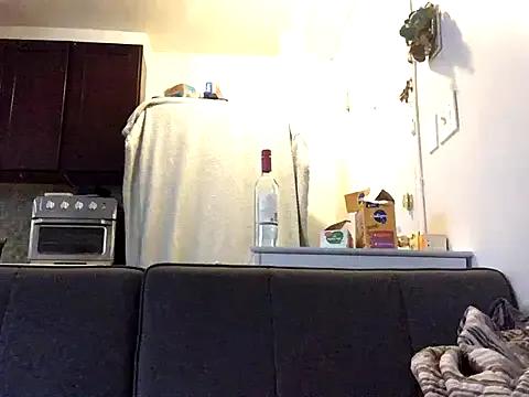 littyleesh1 on StripChat 