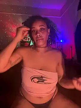 Freechat loveluna8 on StripChat