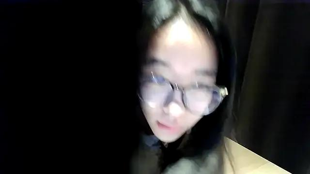 Freechat luluya1314 on StripChat