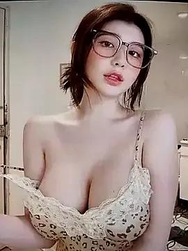 Group Lusi_show on StripChat