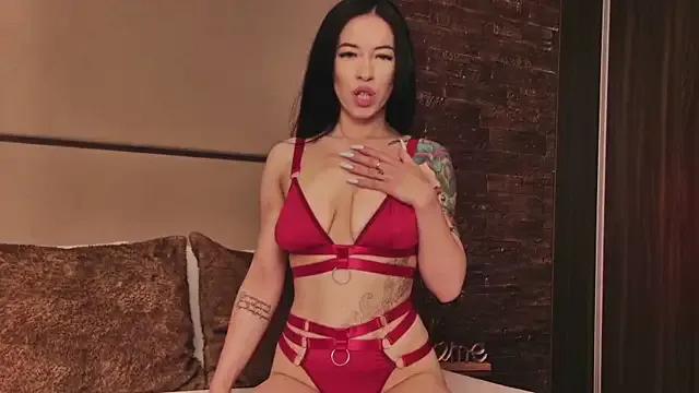 Freechat MadilynFox on StripChat