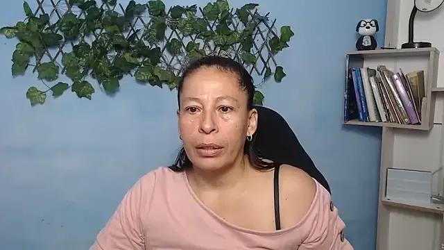 StripChat mature_martina is Freechat mature_martina — spank ass + twerking