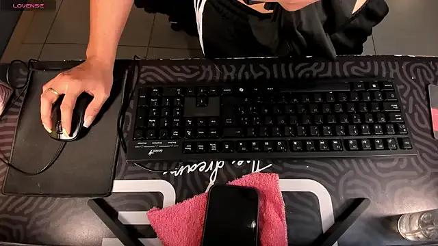 StripChat MilaColeman is Freechat MilaColeman — Sexy dance