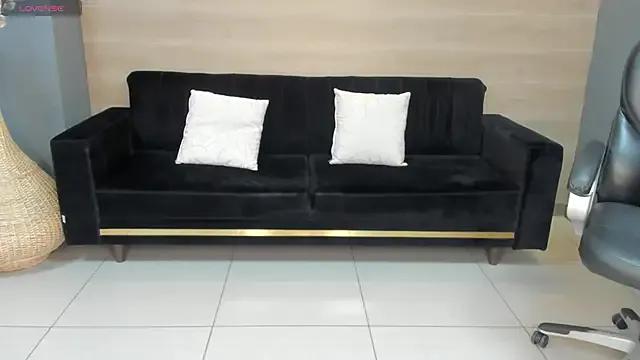 Freechat MilaColeman on StripChat