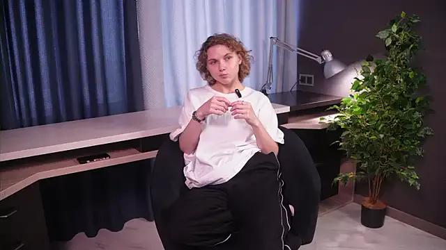 Freechat MinaBelsey on StripChat