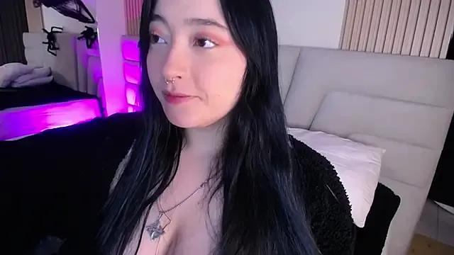 Miss_Loise on StripChat 