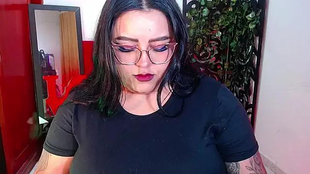 Freechat moon_sunflower on StripChat