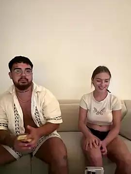 Group MrAndMrsSavage on StripChat