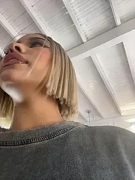 StripChat MystiqueXXX is Freechat MystiqueXXX — MAKE ME CUM HARD