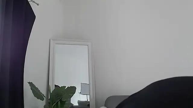 StripChat nicole_98 is Freechat nicole_98 — TUTTA NUDA FULL NAKED +MASTURBATE