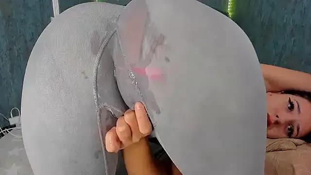 Freechat RedAssHottie on StripChat