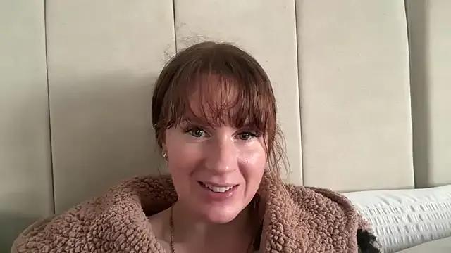 redheadrosie69 — NAKED SQUATS X 10