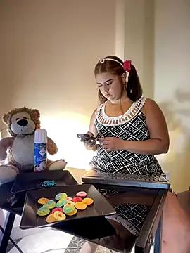 StripChat RileyFlame is Private RileyFlame — TWO FINGERS IN MY PUSSY ONE IN MY ASS