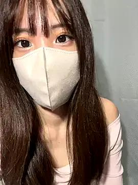 Freechat riri__nyan_o0 on StripChat