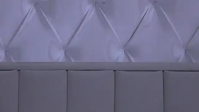 Freechat RissaRheys on StripChat