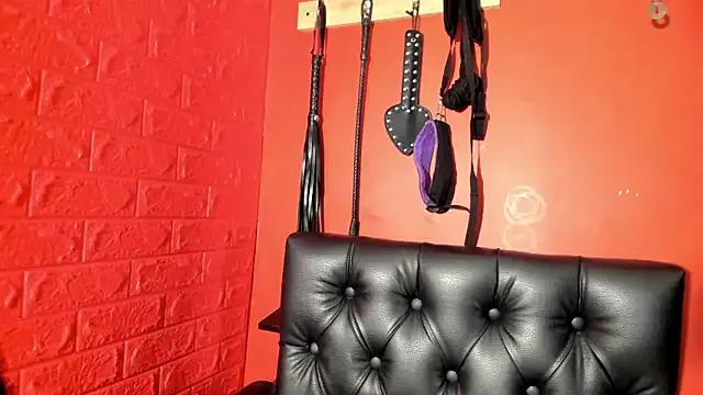 SabbathSinclair on StripChat 