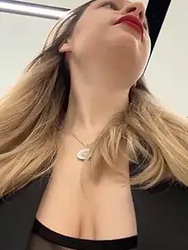 Freechat SashaCatt on StripChat